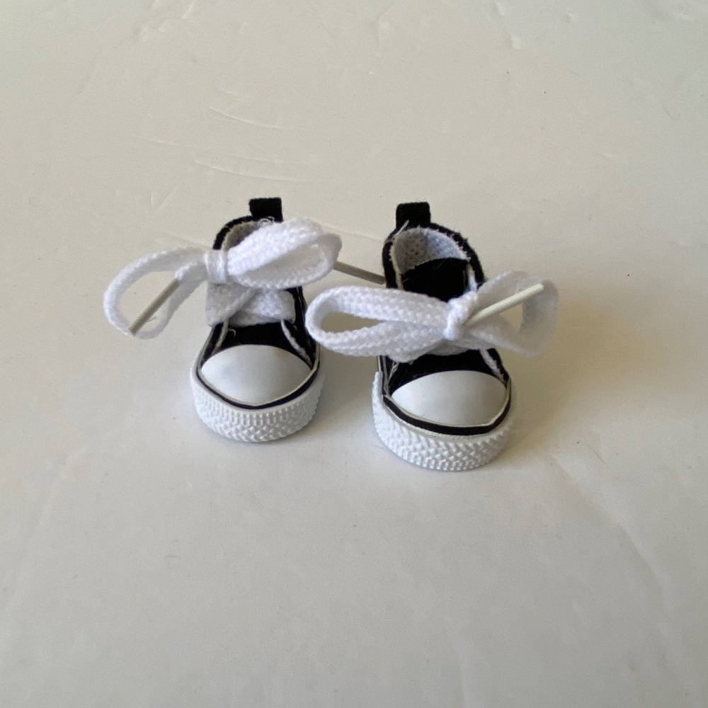 LABUBU SHOES - Picture 3 of 6